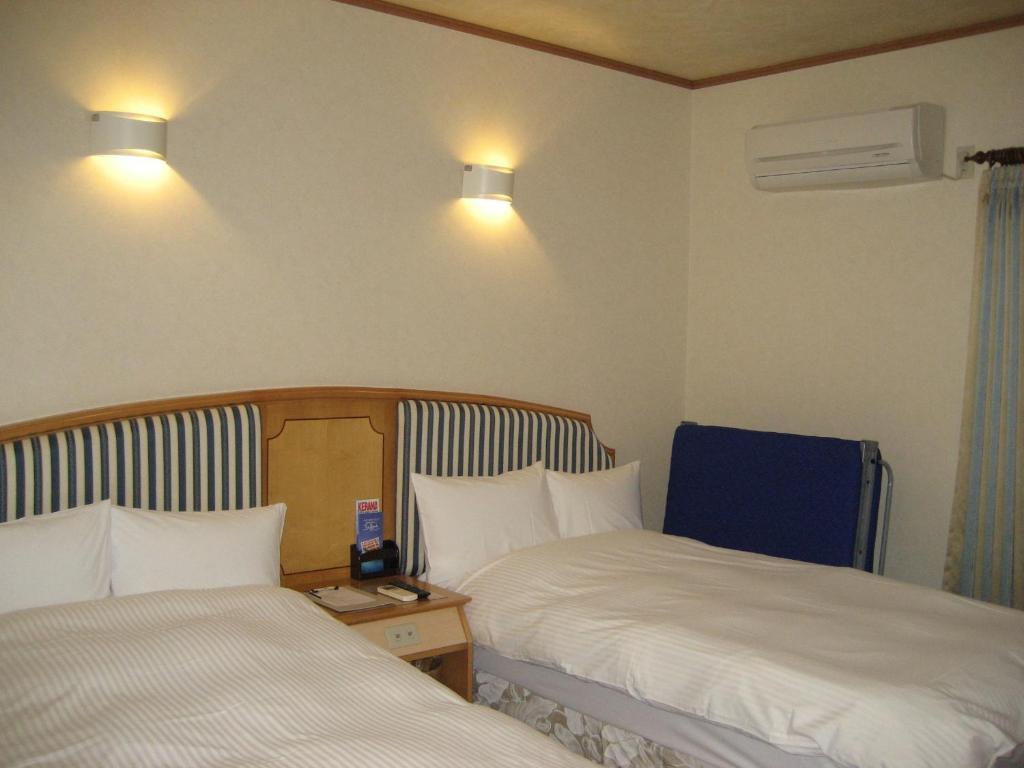 Seaside Hotel The Beach Chatan Room photo