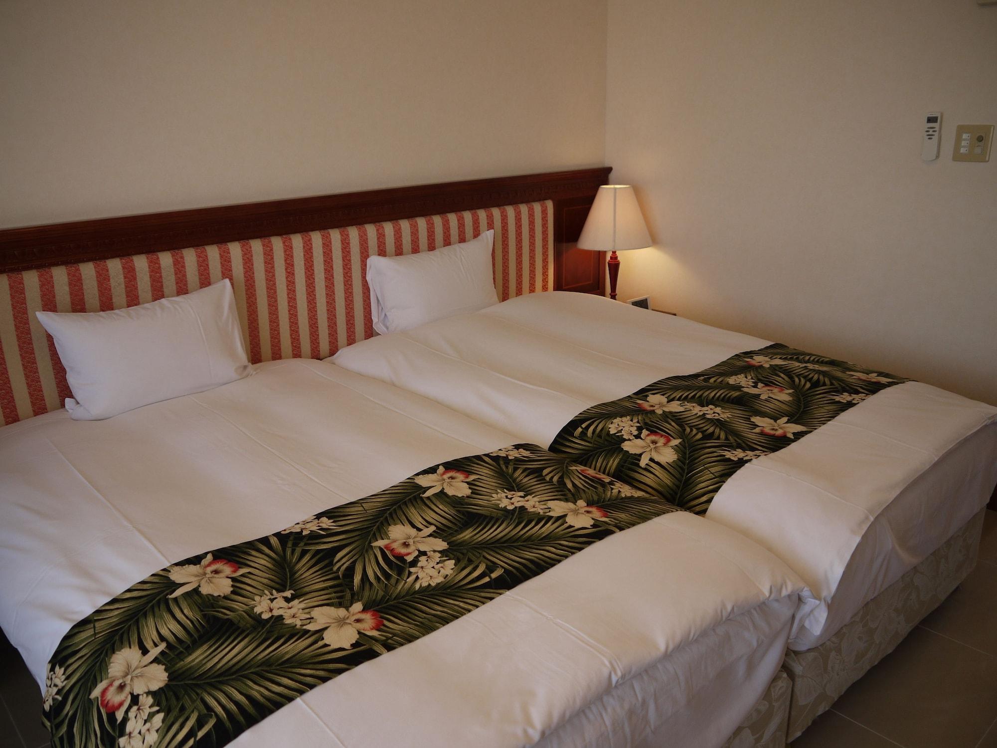 Seaside Hotel The Beach Chatan Exterior photo